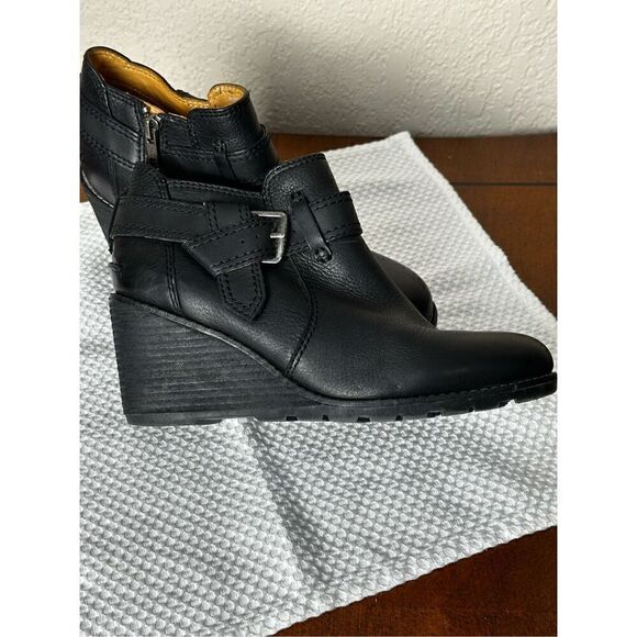 Sperry Black Leather wedge booties size 7.5 - Picture 2 of 6